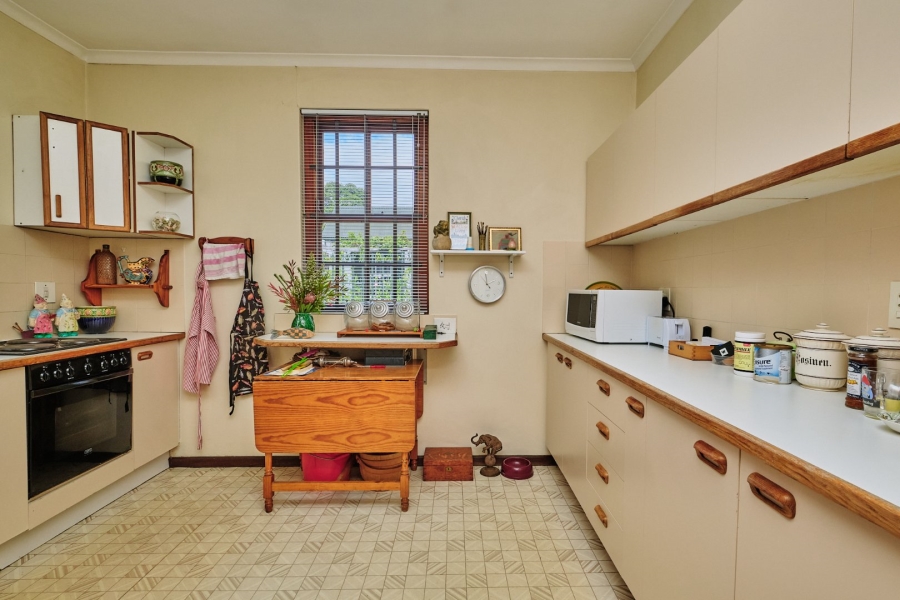 To Let 2 Bedroom Property for Rent in Wynberg Upper Western Cape